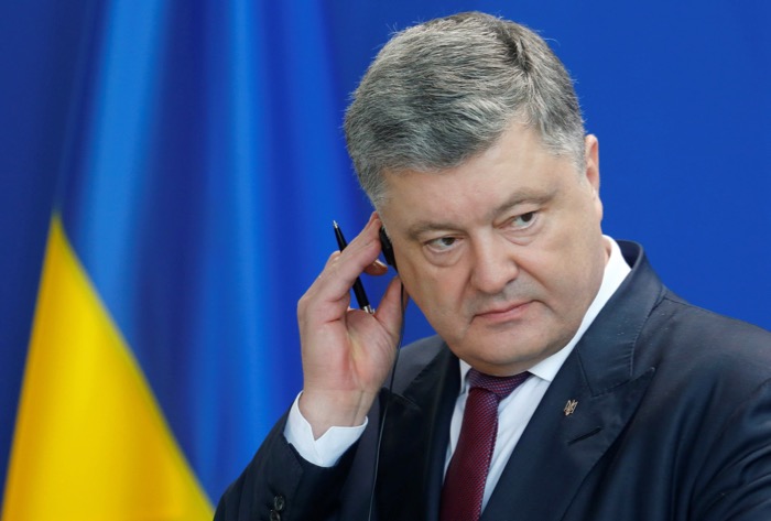 Президент Украины Петр Порошенко назвал себя крымским татарином. REUTERS/Scanpix/LETA
