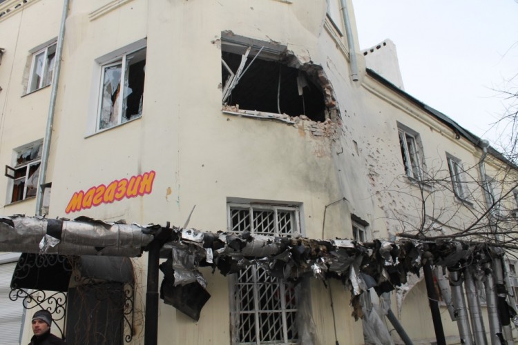 3019265 02/01/2017 A shop damaged by an attack of the Ukrainian armed forces in Donetsk. Irina Gerashchenko/Sputnik