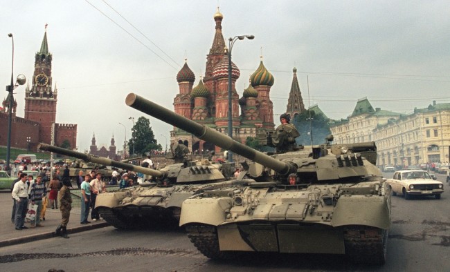 Танки на Красной площади во время августовского путча. Фото: AFP / Scanpix
