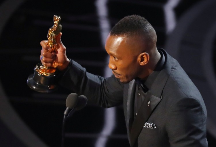 89th Academy Awards - Oscars Awards Show - Best Supporting Actor winner Mahershala Ali. REUTERS/Lucy Nicholson     TPX IMAGES OF THE DAY