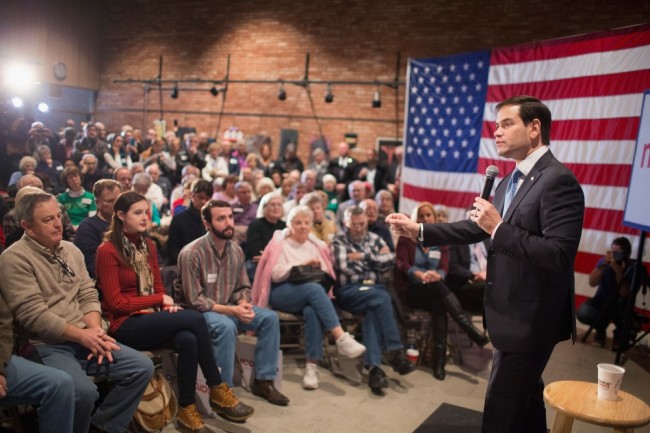 Марко Рубио на встрече с избирателями Айовы. Фото AFP/Scanpix.