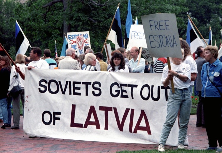 Демонстрация во время визита президента СССР Михаила Горбачева в США. Фото: RIA Novosti / Scanpix