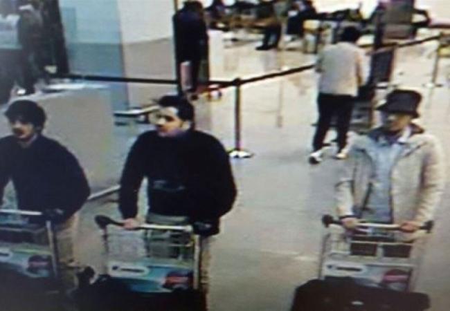 Предполагаемые исполнители теракта в аэропорту Брюсселя. Фото AFP PHOTO / BELGIAN FEDERAL POLICE