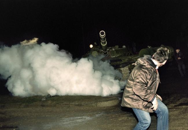 Советский танк в Вильнюсе, январь 1991 года. Фото AFP/Scanpix