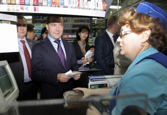 В российском руководстве по магазинам ходит, как правило, премьер-министр. Фото: AFP / Scanpix