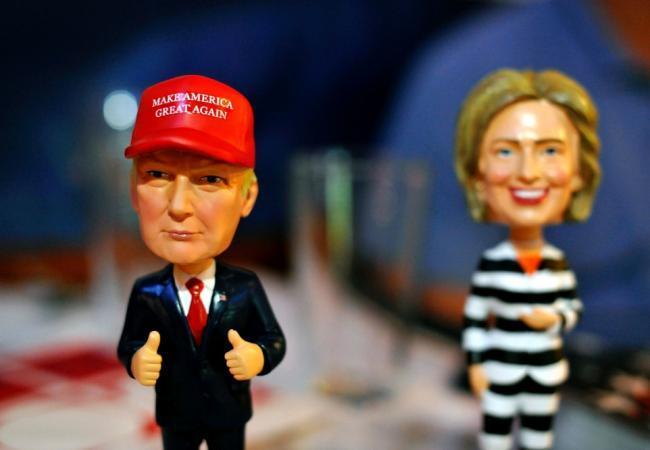 Деревянные куклы кандидатов в президенты США. Фото AFP/Scanpix