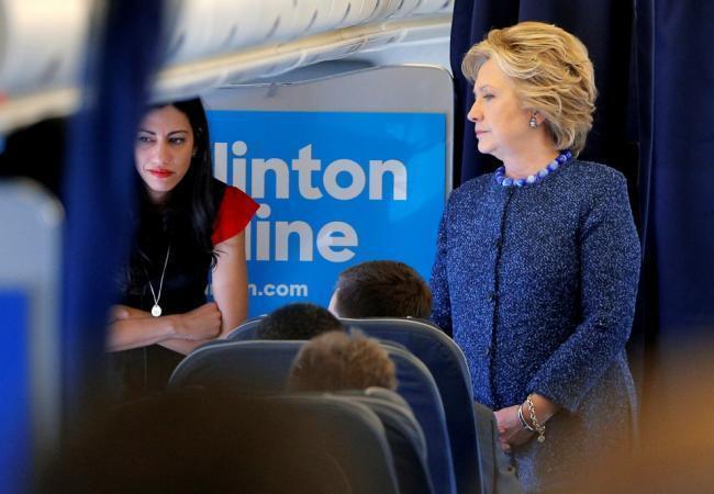 Хиллари Клинтон и ее ближайшая помощница Хума Абедин. Фото: Reuters / Scanpix