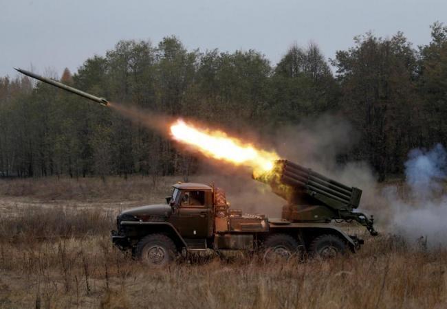 Учебные стрельбы украинской армии. Фото: Reuters / Scanpix