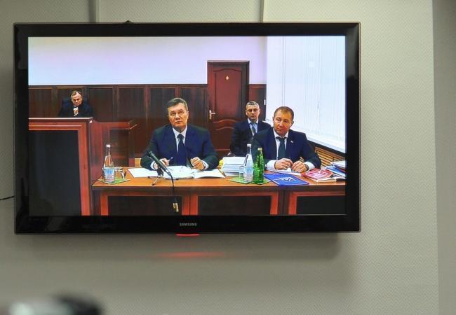 Бывший президент Украины Виктор Янукович готовится давать показания. Фото: Reuters / Scanpix