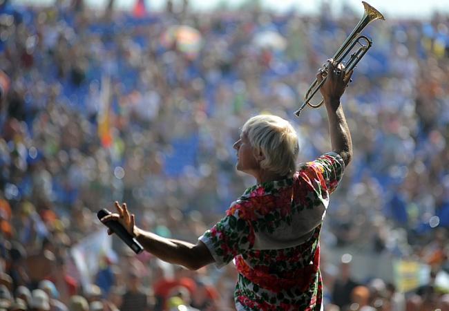 Олег Скрипка на концерте. Фото TASS/Scanpix