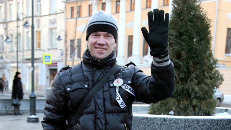 Ильдар Дадин во время акции протеста у станции метро Новокузнецкая. Фото: Василий Петров / Facebook