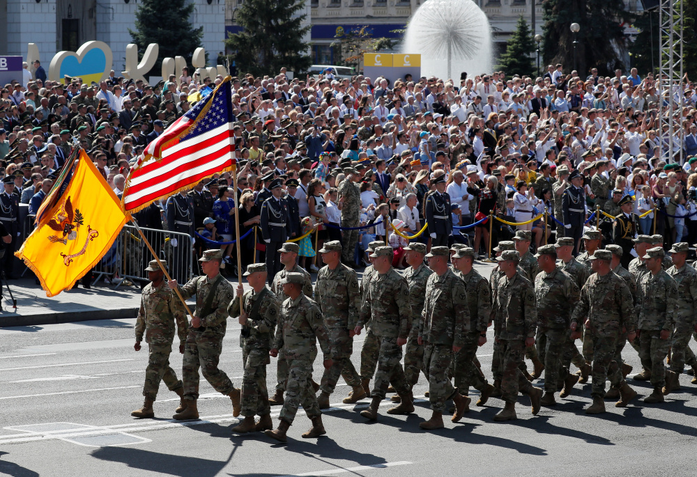 Американские солдаты на параде в Киеве. Фото REUTERS/Scanpix/LETA