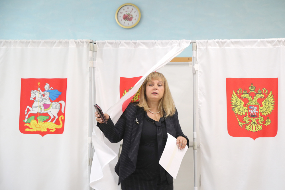 Элла Памфилова на избирательном участке в Москве. Фото Tass/Scanpix/Leta
