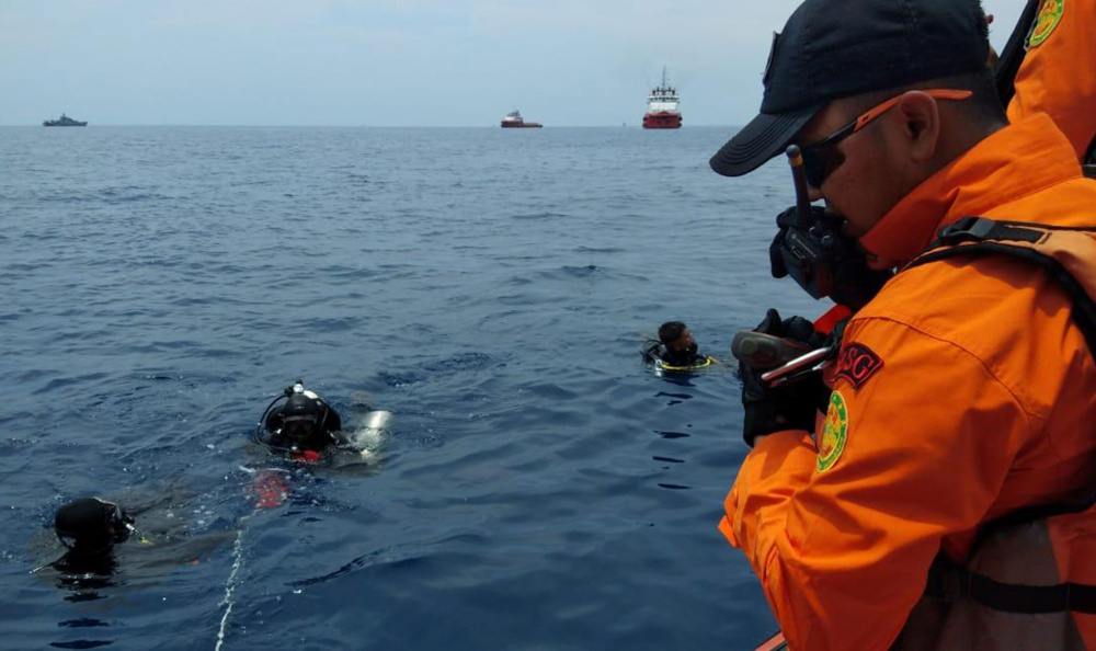 Поисковая операция в Яванском море. Фото REUTERS/Scanpix/LETA