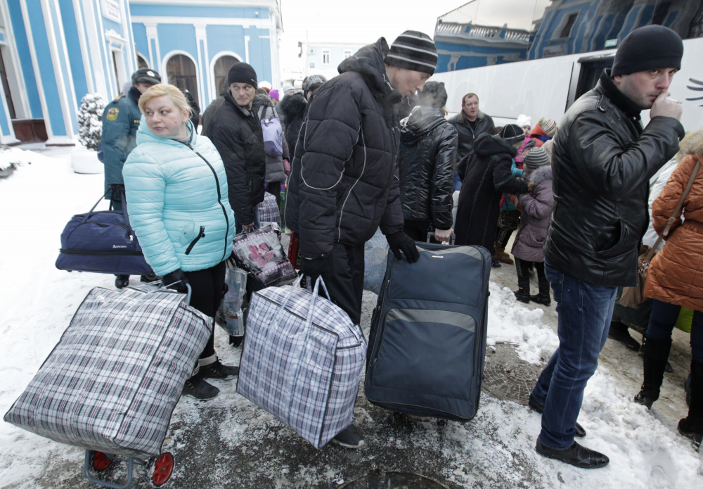 Беженцы из Донбасса. Фото REUTERS/Scanpix/LETA