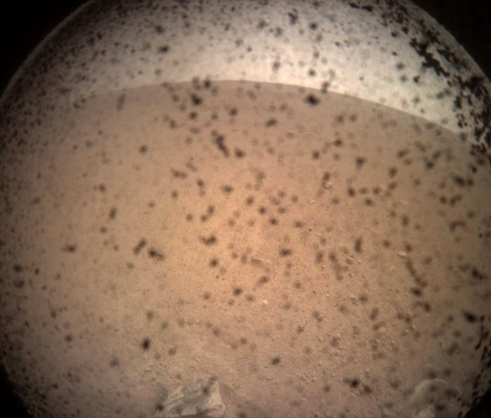 Фото Марса, сделанное зондом InSight. Фото  NASA/JPL-Caltech/REUTERS/Scanpix/LETA