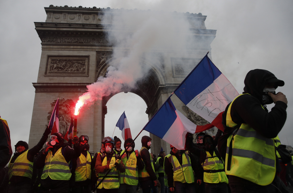 Столкновения в Париже. Фото EPA/Scanpix/Leta