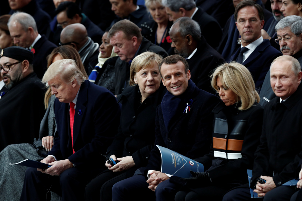 Слева направо: Дональд Трамп, Ангела Меркель, Эммануэль Макрон, супруга Макрона и Владимир Путин на праздновании в Париже 100-летия со дня окончания Первой мировой войны. Фото REUTERS/Scanpix/LETA