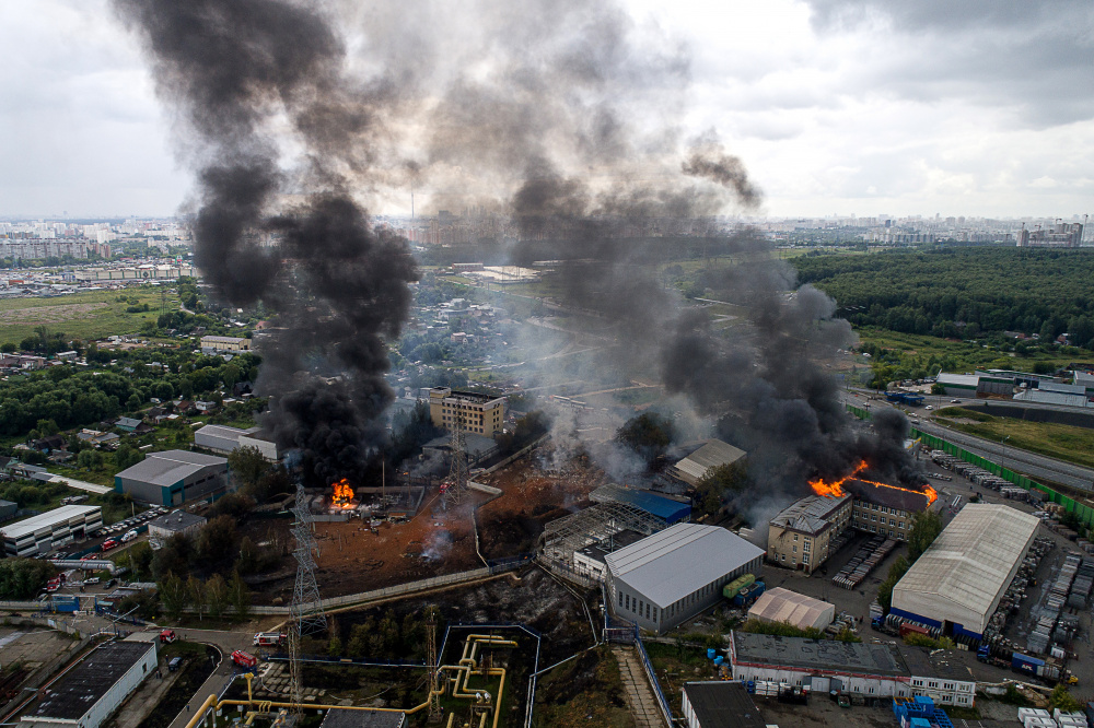 Пожар на ТЭЦ «Северная» в Мытищах с воздуха. Фото TASS/Scanpix/Leta