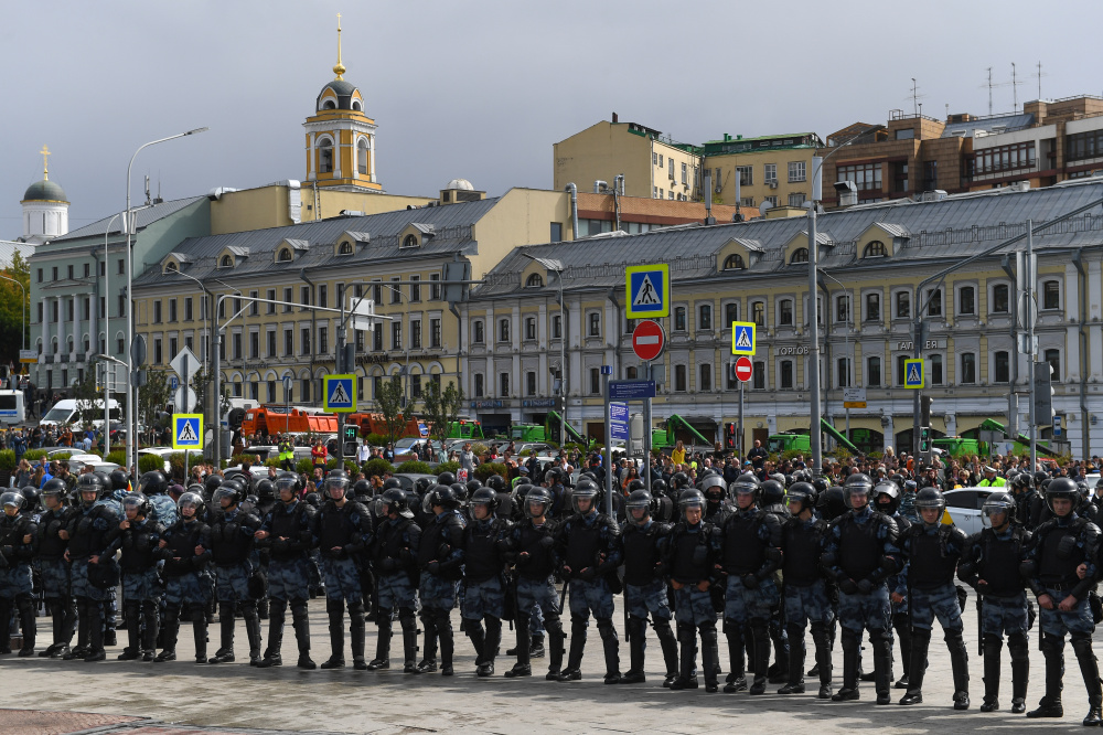 Стражи порядка в Москве 3 августа 2019. Фото Sergey Mamontov / Sputnik/Scanpix/Leta