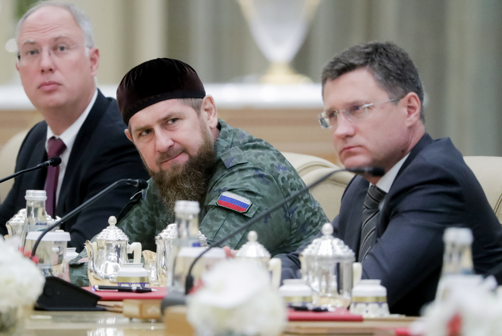 Рамзан Кадыров (в центре). Фото: Mikhail Metzel / TASS / Scanpix / Leta