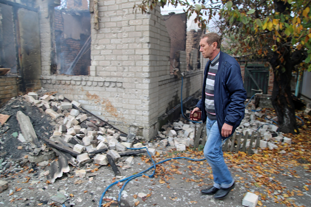 Разрушенный дом после военной атаки в Донецке. Фото: Valentin Sprinchak / TASS / Scanpix / Leta