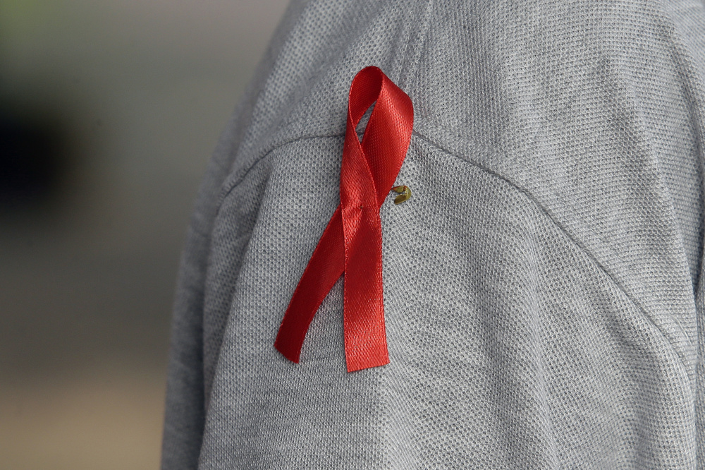 Международный символ осведомленности о ВИЧ/СПИД. Фото: STRINGER / TASS / Scanpix / Leta