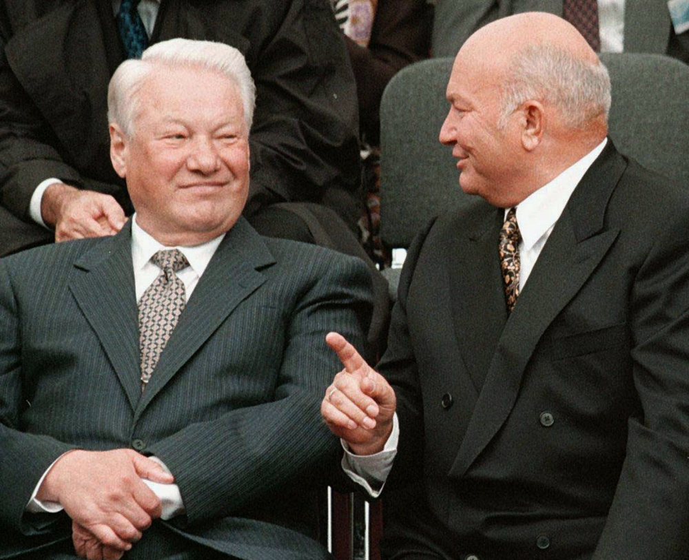Первый президент России Борис Ельцин и мэр Москвы Юрий Лужков. Фото Sputnik, Kremlin Pool Photo via AP/Scanpix/Leta