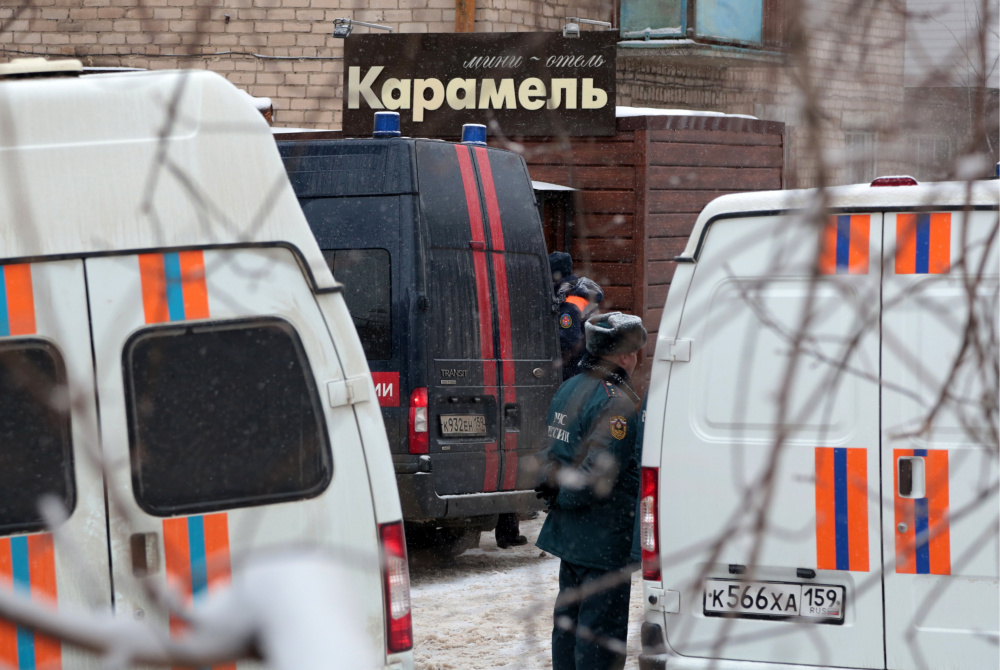 На месте прорыва трубы в Перми. Фото: Maxim Kimerling / TASS / Scanpix / Leta