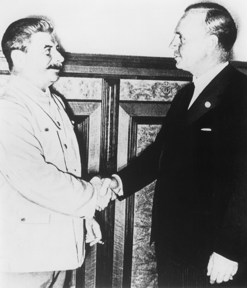 Иосиф Сталин и Иоахим фон Риббертроп, 23 августа 1939 года. Фото Scanpix/LETA