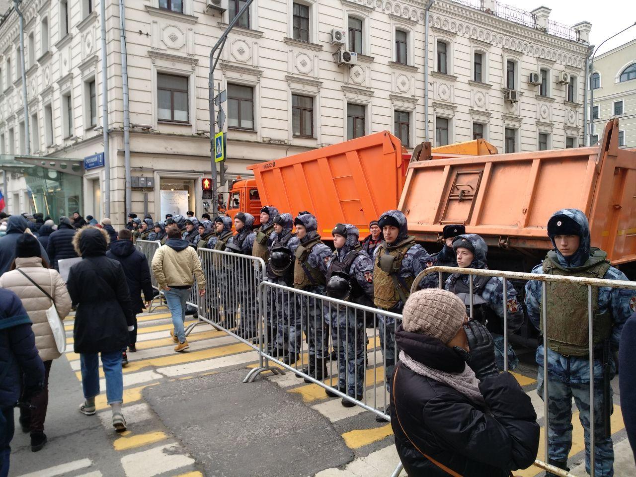 Оцепление в центре Москвы. Фото Елены Дворяшиной для Spektr.Press