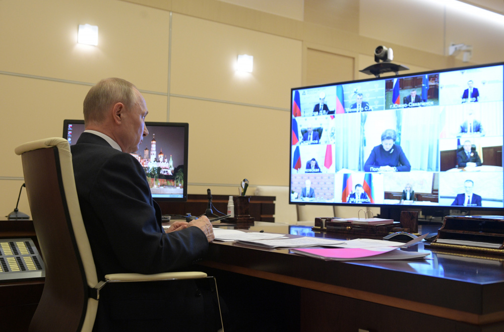 Владимир Путин на совещании. Фото: SPUTNIK / TASS / Scanpix / Leta