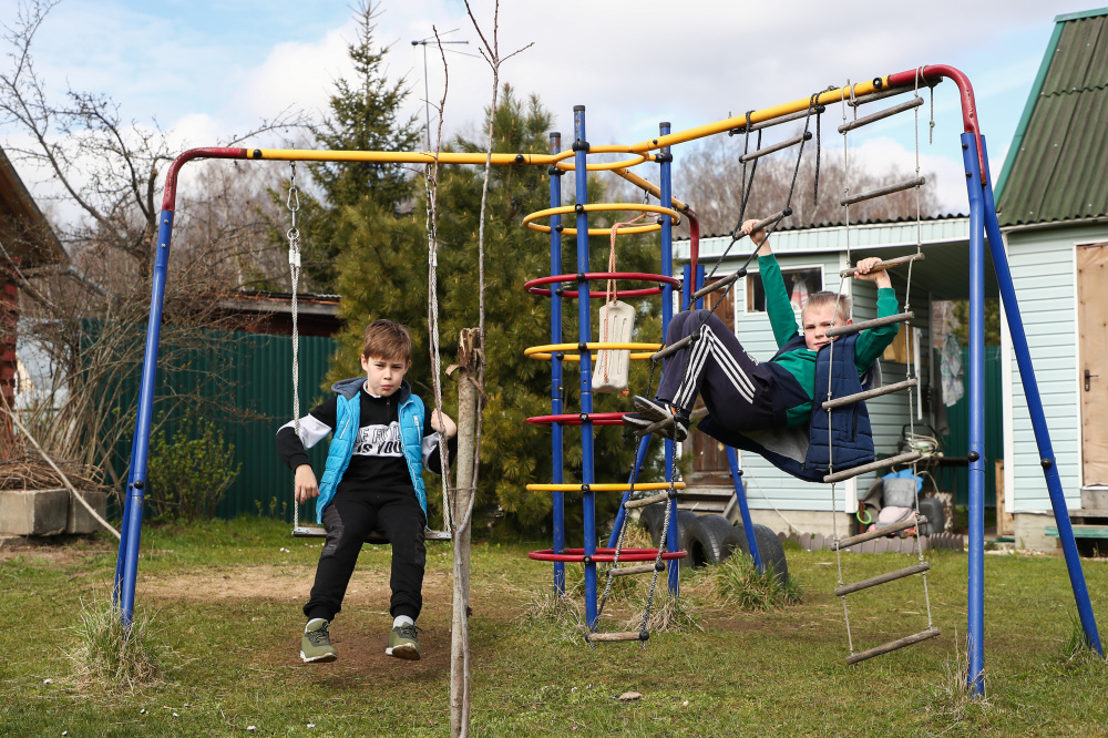 Дети на игровой площадке. Фото: Anton Novoderezhkin / TASS / Scanpix / Leta