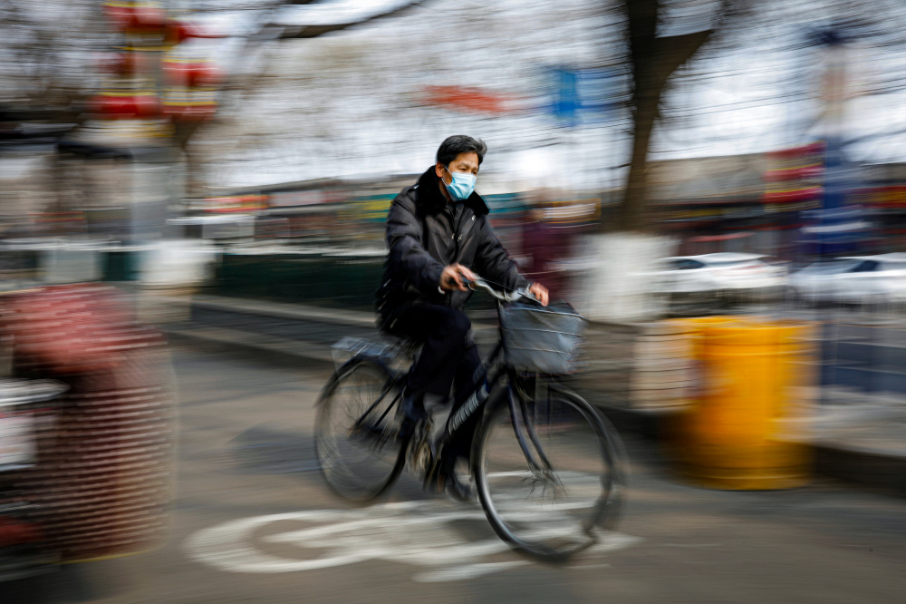 Жители Пекина готовятся к новой вспышке коронавируса. Фото Carlos Garcia Rawlins/Reuters/Scanpix/Leta 