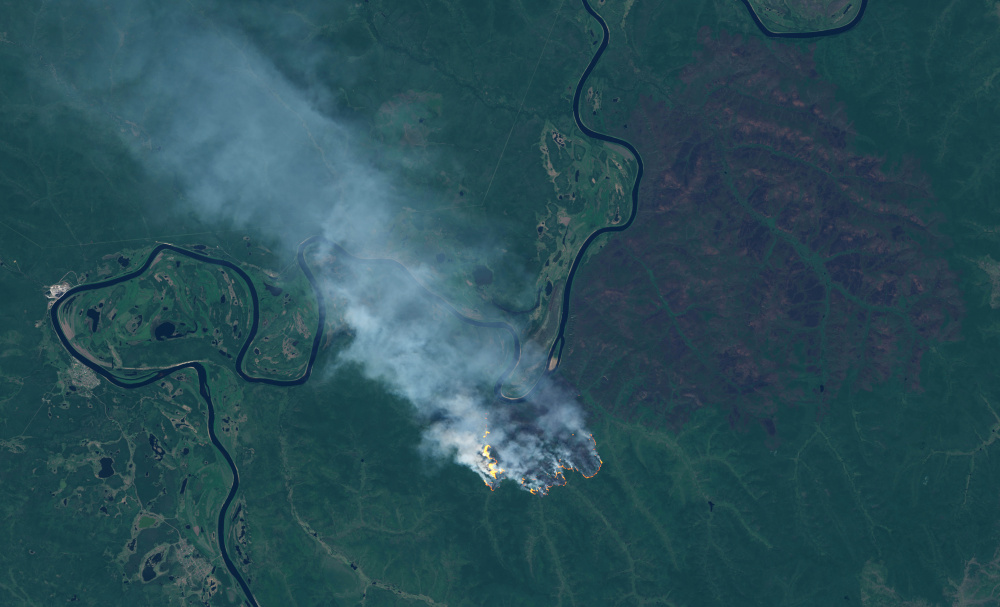 Вид на лесные пожары в Сибири со спутника. Maxar Technologies via REUTERS/Scanpix/Leta