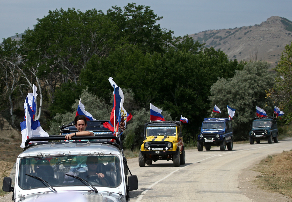 Праздничная процессия в Судаке (Крым). Фото Sergei Malgavko / TASS / Scanpix / Leta