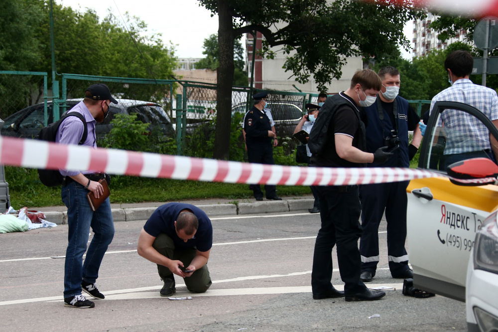 15 июня 2020 года, Москва, Ленинский проспект. Полиция на месте перестрелки. Фото Valery Sharifulin/TASS/Scanpix/LETA