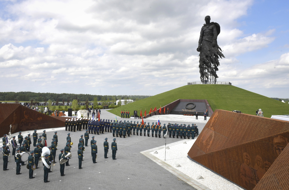 Открытие Ржевского мемориала советскому солдату 30 июня 2020 года. Фото AP/Scanpix/Leta