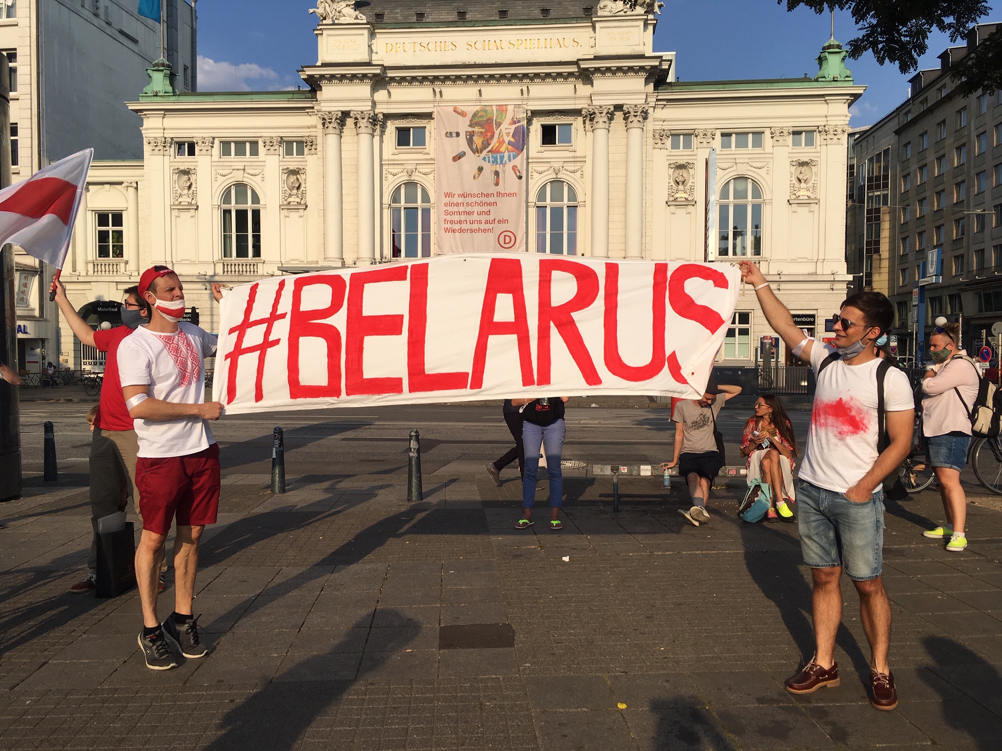 Акция солидарности с Беларусью в Гамбурге, 15 августа 2020 г. Фото Марии Панкрашкиной