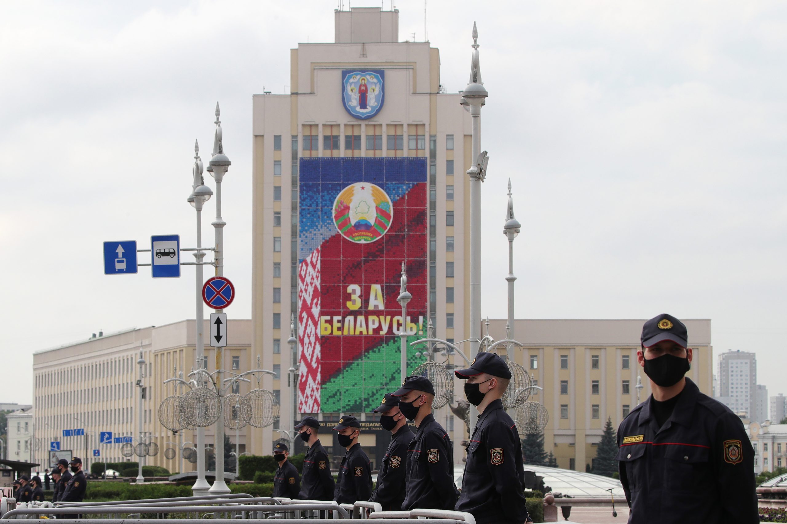 Площадь Независимости в центре Минска была оцеплена с самого утра. Фото Sergei Bobylev/TASS/Scanpix/Leta