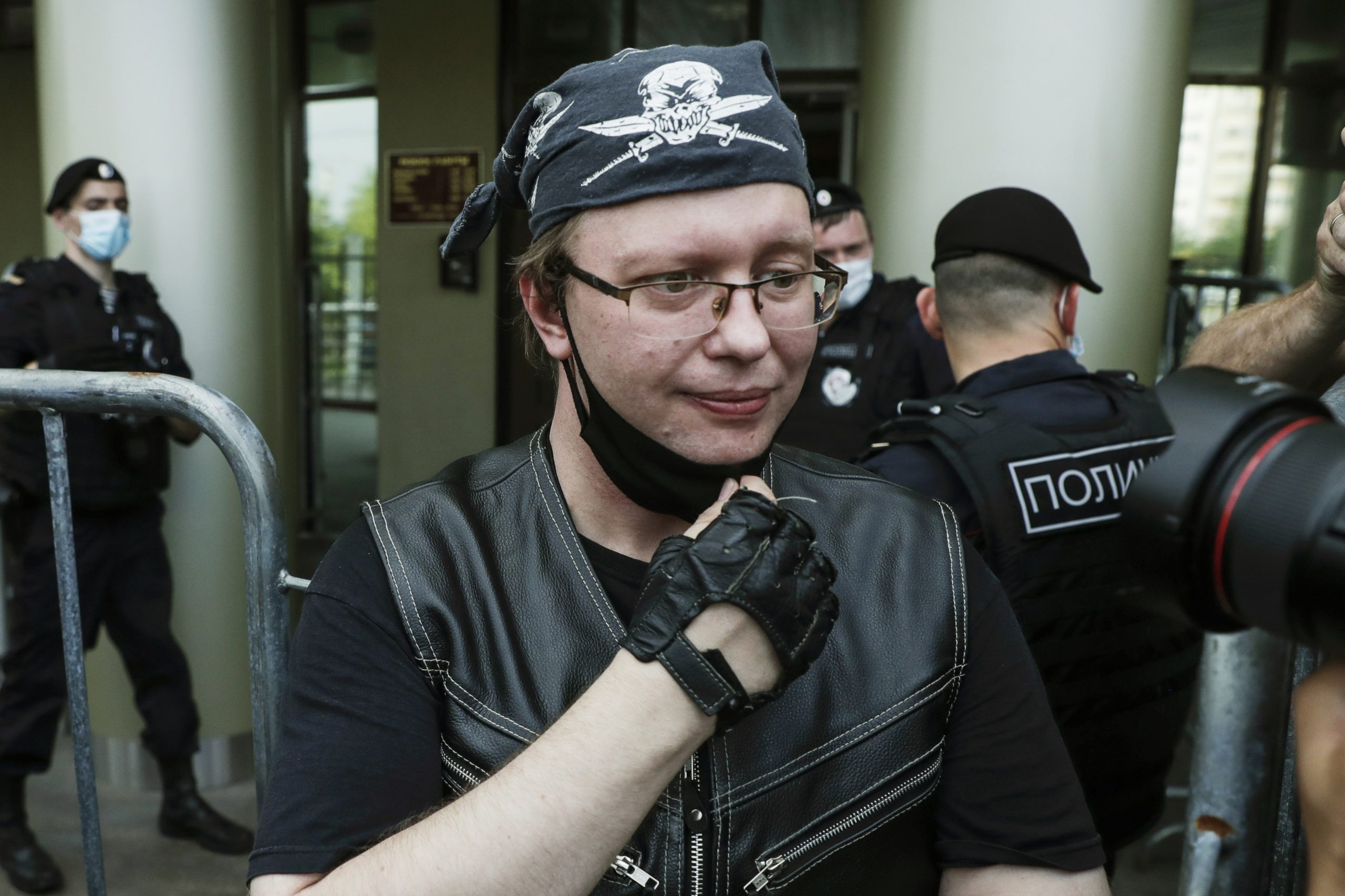 Максим Рощин после приговора. Фото Pavel Golovkin/AP Photo/Scanpix/Leta