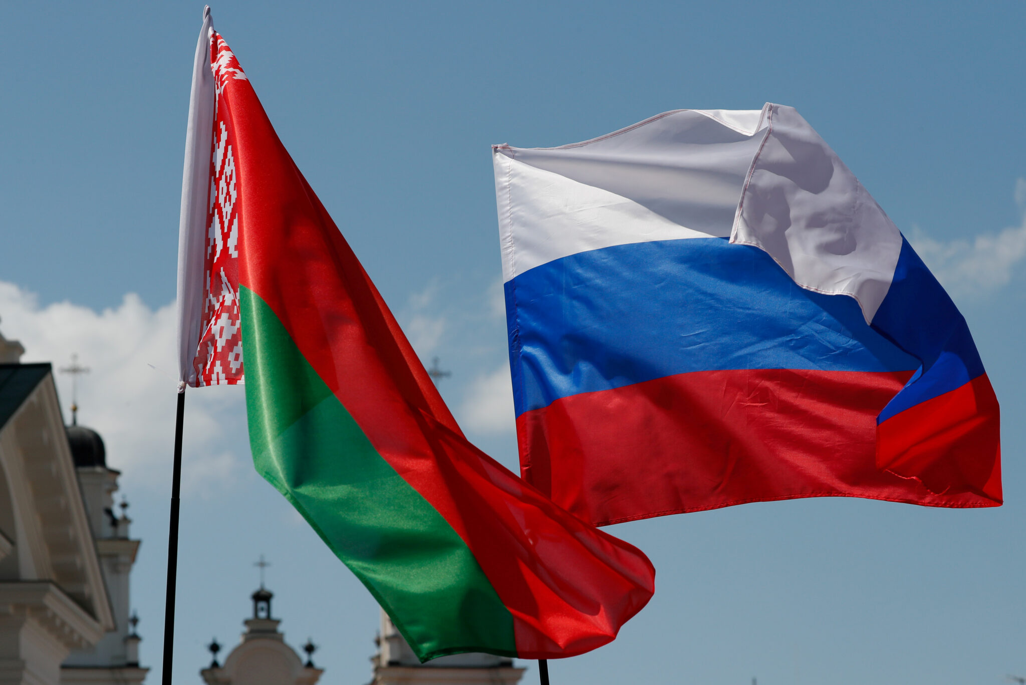 Флаги России и Беларуси. Фото REUTERS/Vasily Fedosenko/Scanpix / Leta