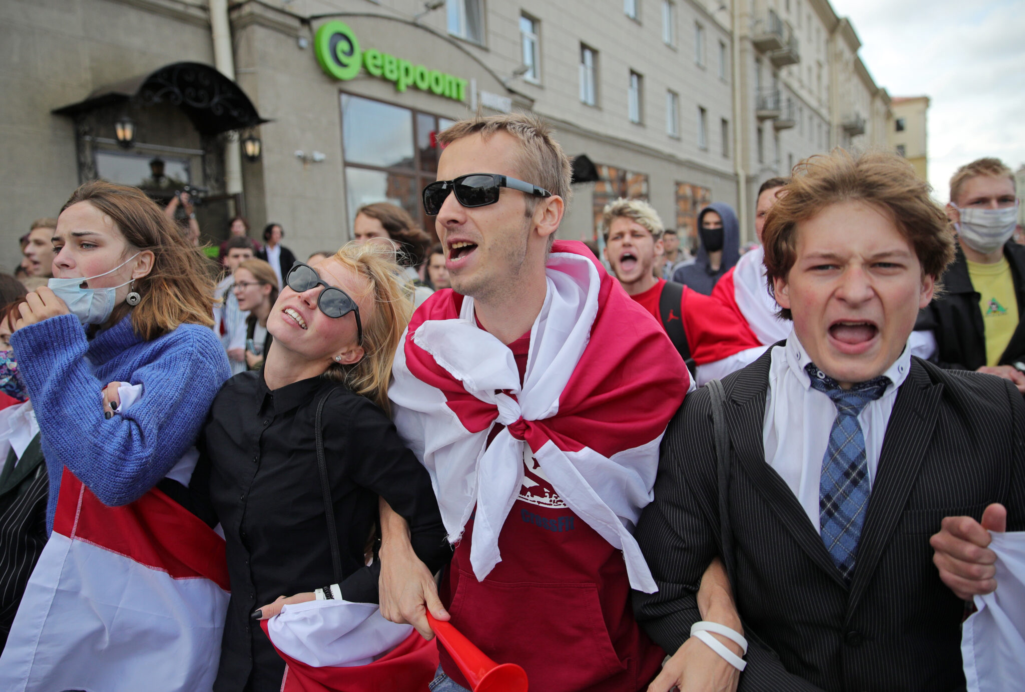 Участники марша скандировали: "Студенты с народом". Фото Sergei Bobylev/TASS/Scanpix/Leta