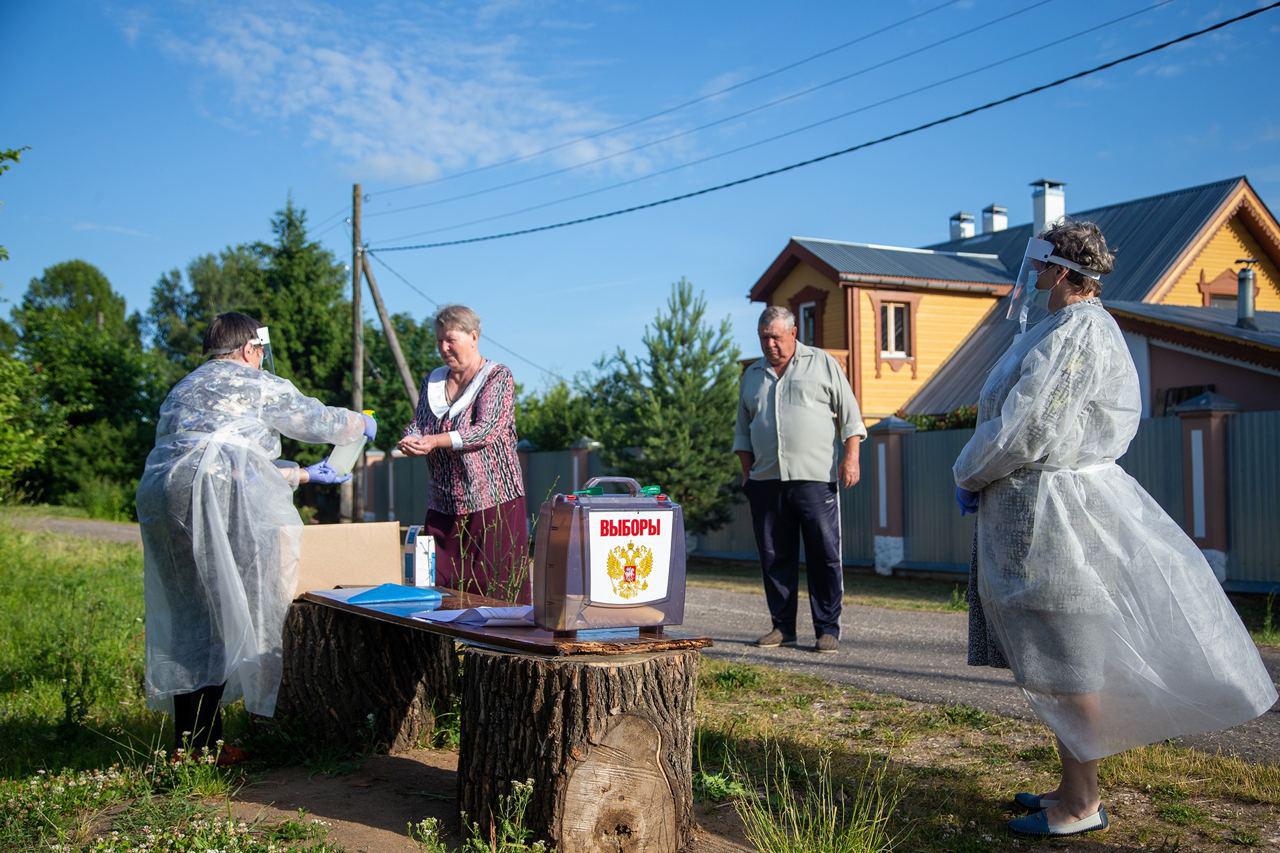 Голосование в деревне Турово Владимирской области. Фото Telegram Григорий Мельконьянц