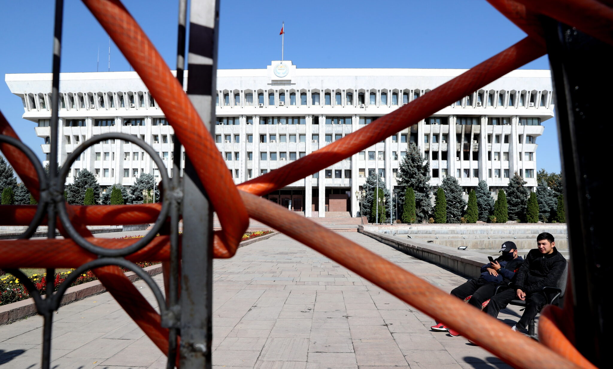 Белый дом в Бишкеке - резиденция президента и правительства. Фото EPA/IGOR KOVALENKO/ Scanpix / Leta