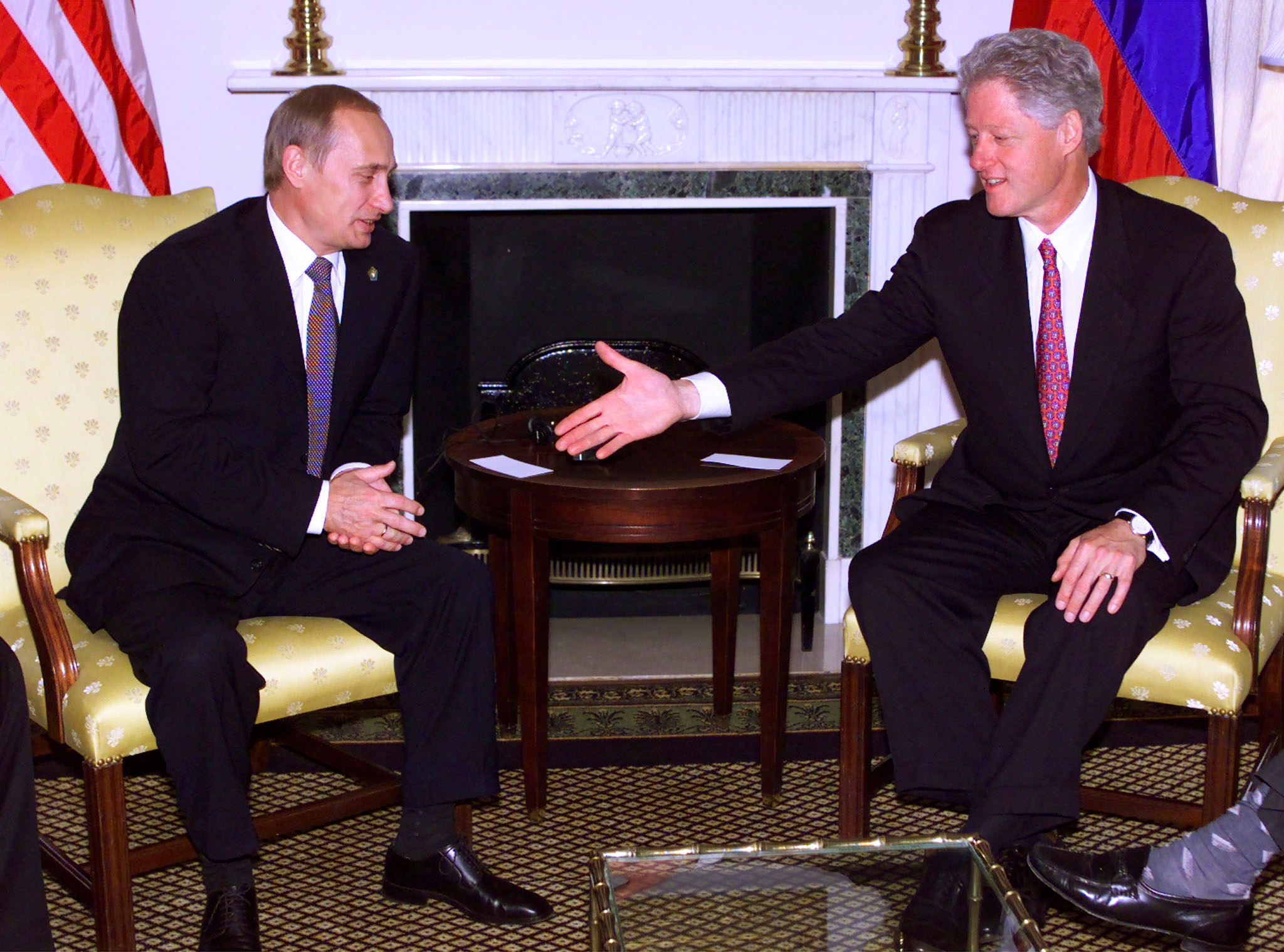 Владимир Путин и Билл Клинтон во время встречи 6 сентября 2000 года. Фото REUTERS/Jim Bourg/Scanpix/Leta