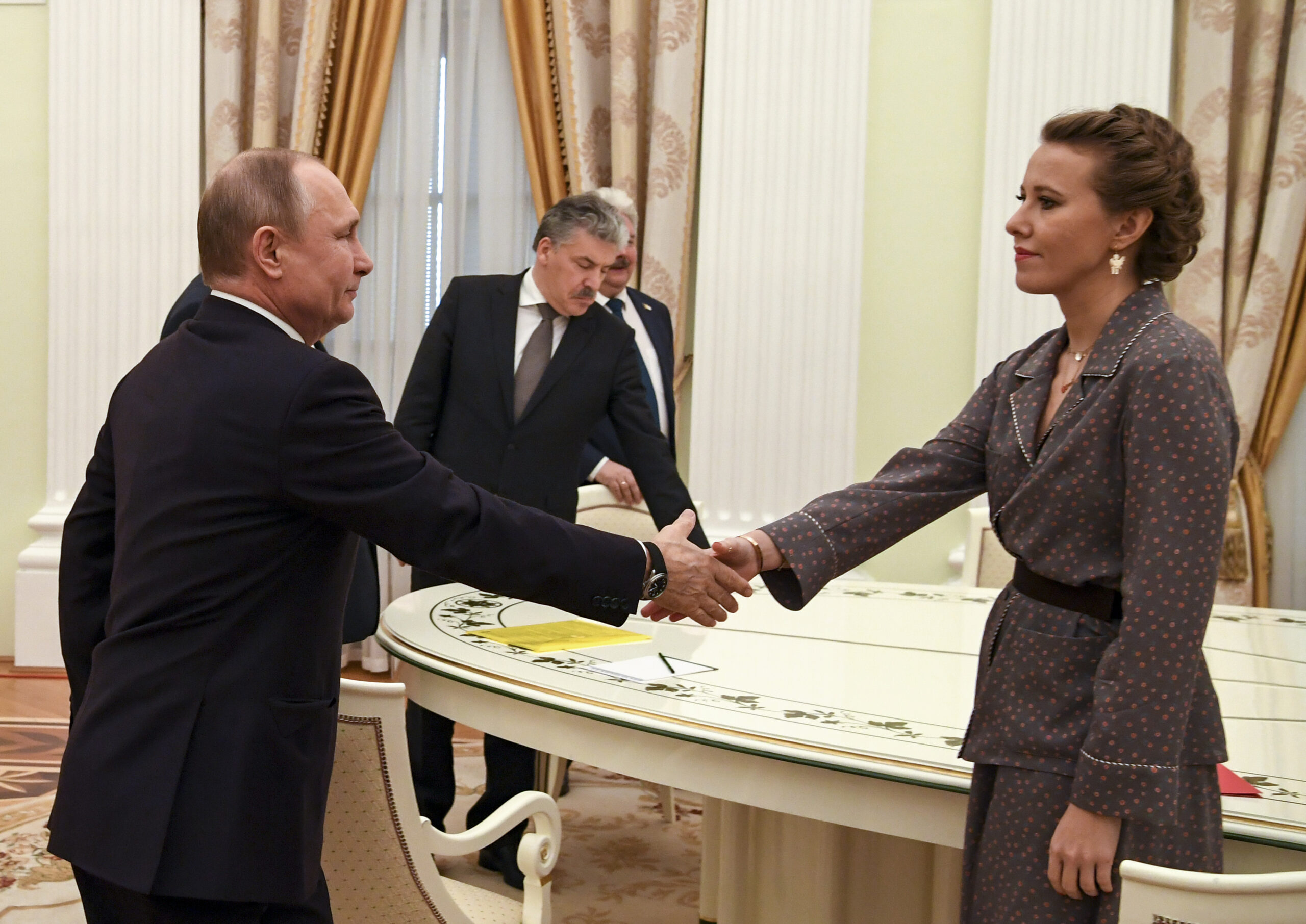 Владимир Путин и Ксения Собчак. Фото POOL / TASS / Scanpix / Leta