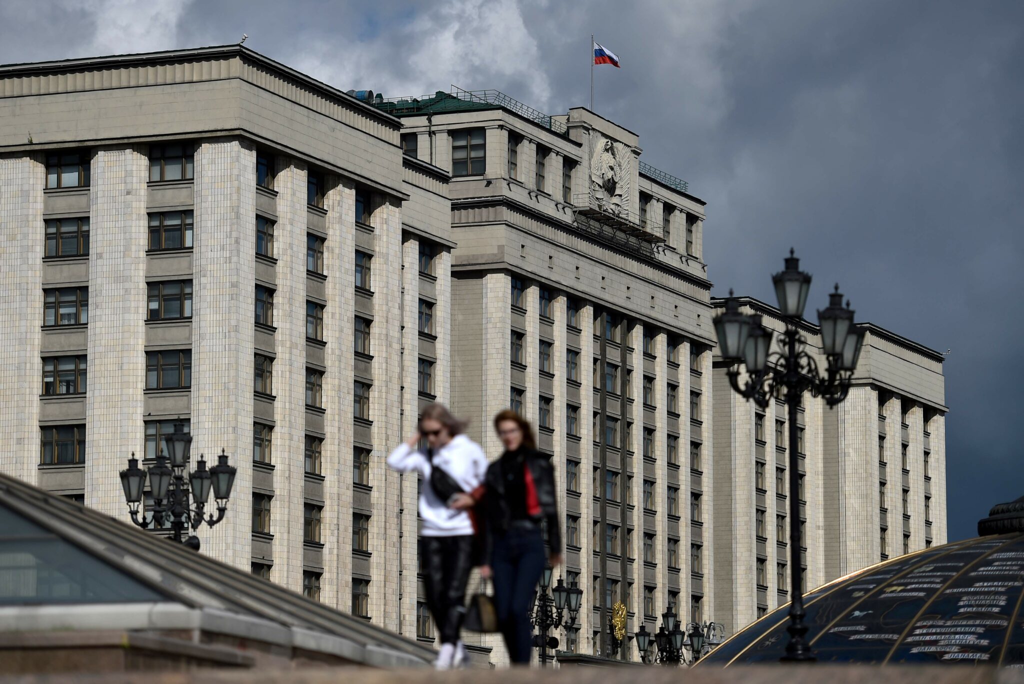 Вид на здание Госдумы с Манежной площади. Фото  Natalia KOLESNIKOVA / AFP/Scanpix/Leta