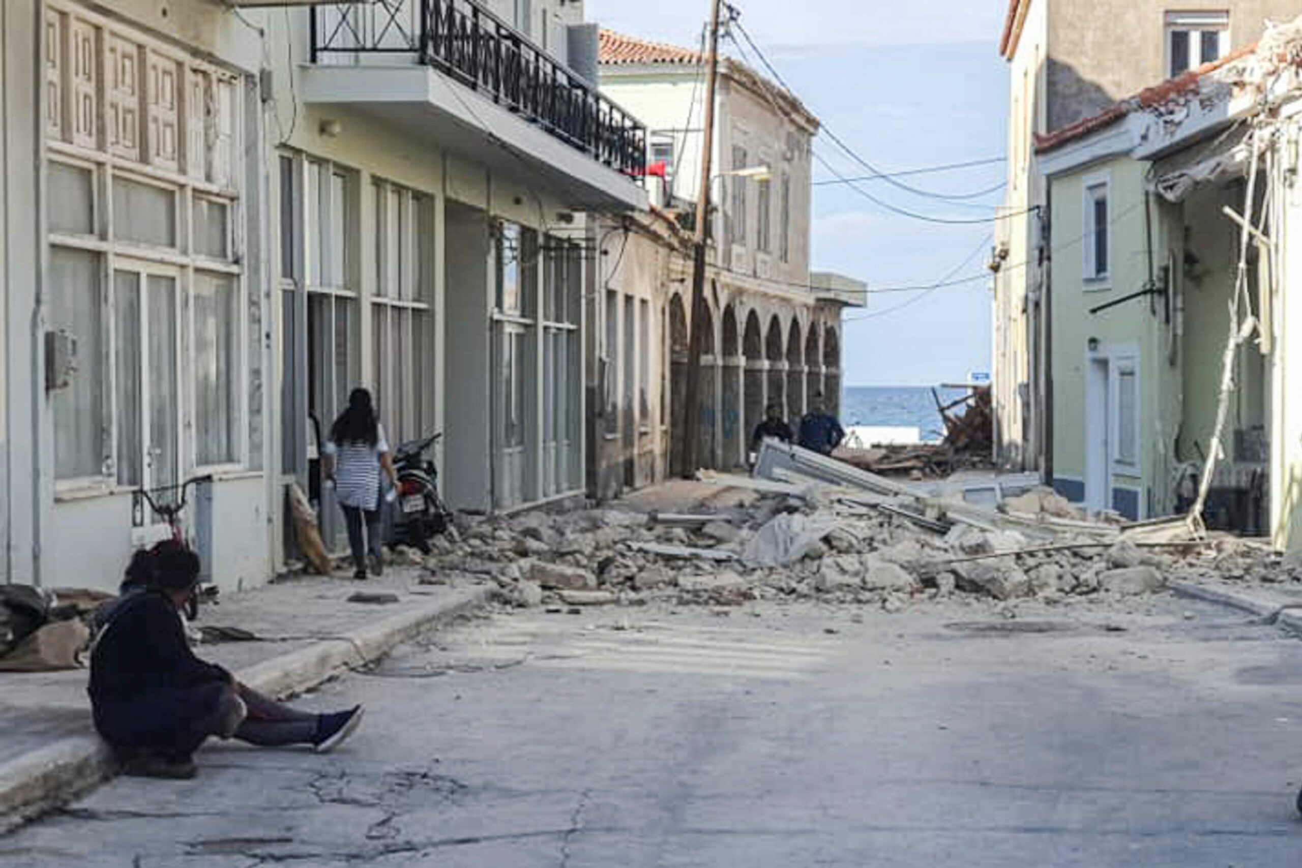Последствия землетрясения на острове Сомос. Фото STR / Eurokinissi / AFP/Scanpix/Leta