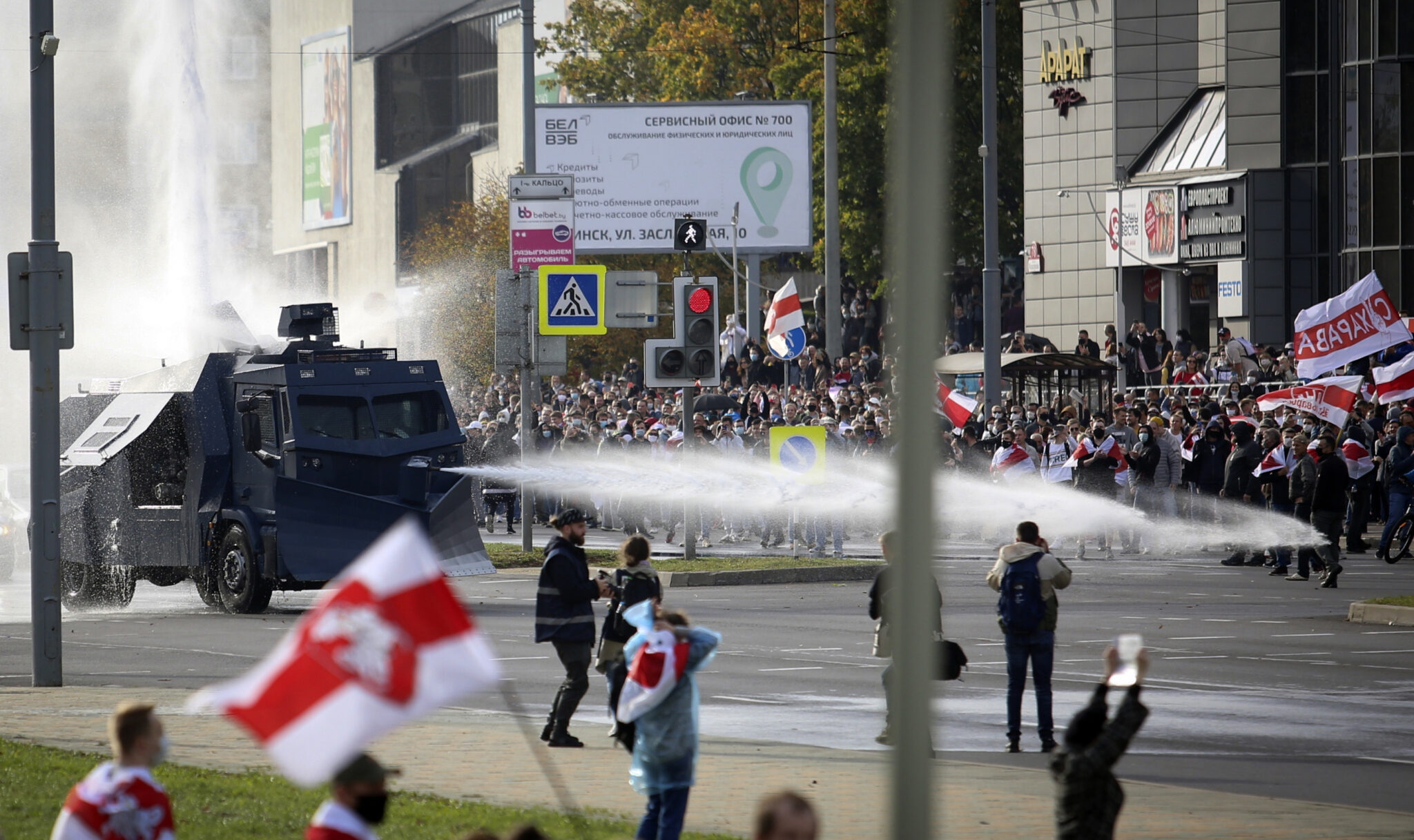 Разгон протестующих в Минске 4 октября. Фото AP Photo/Scanpix/Leta